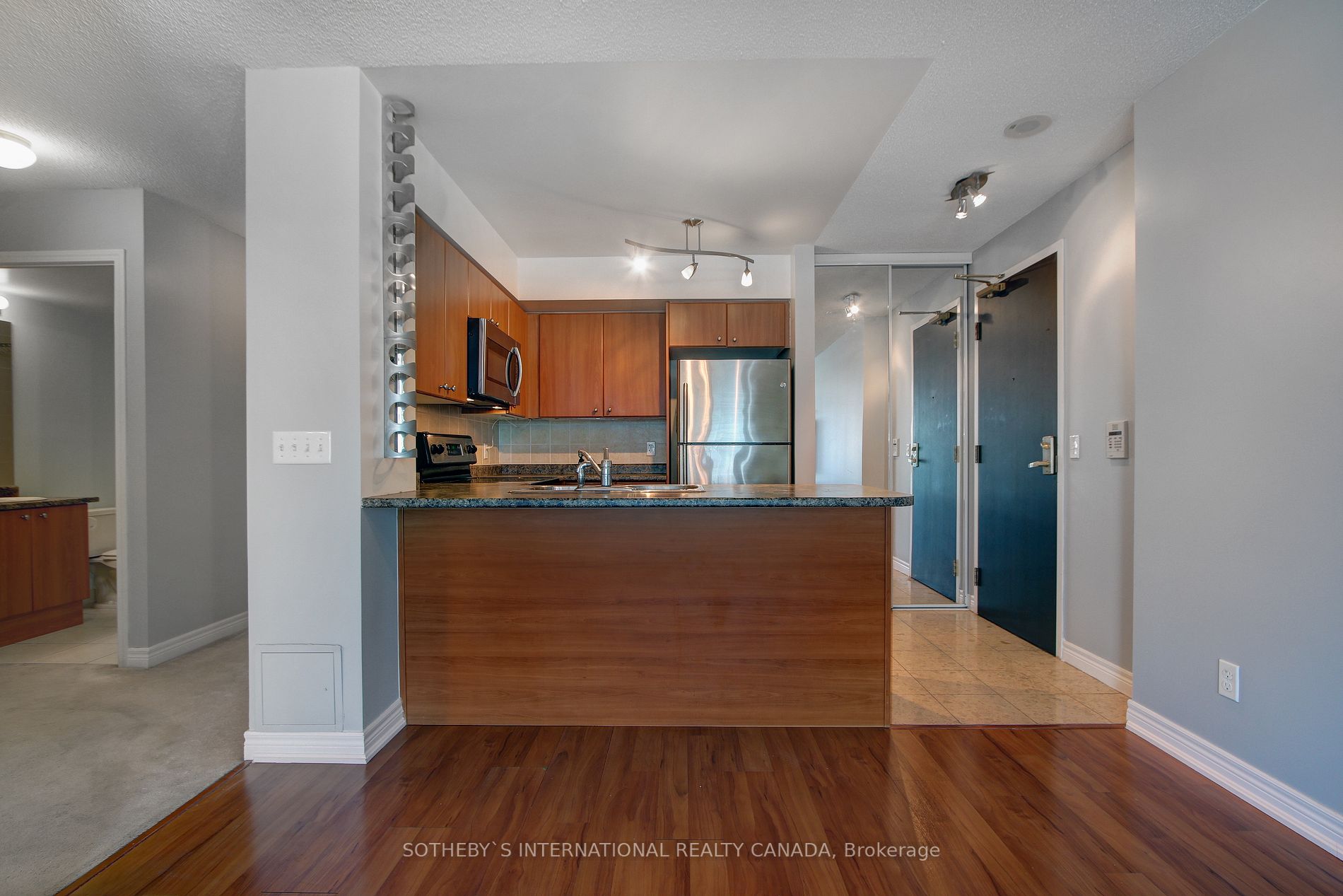 30 Grand Trunk Cres, #3507