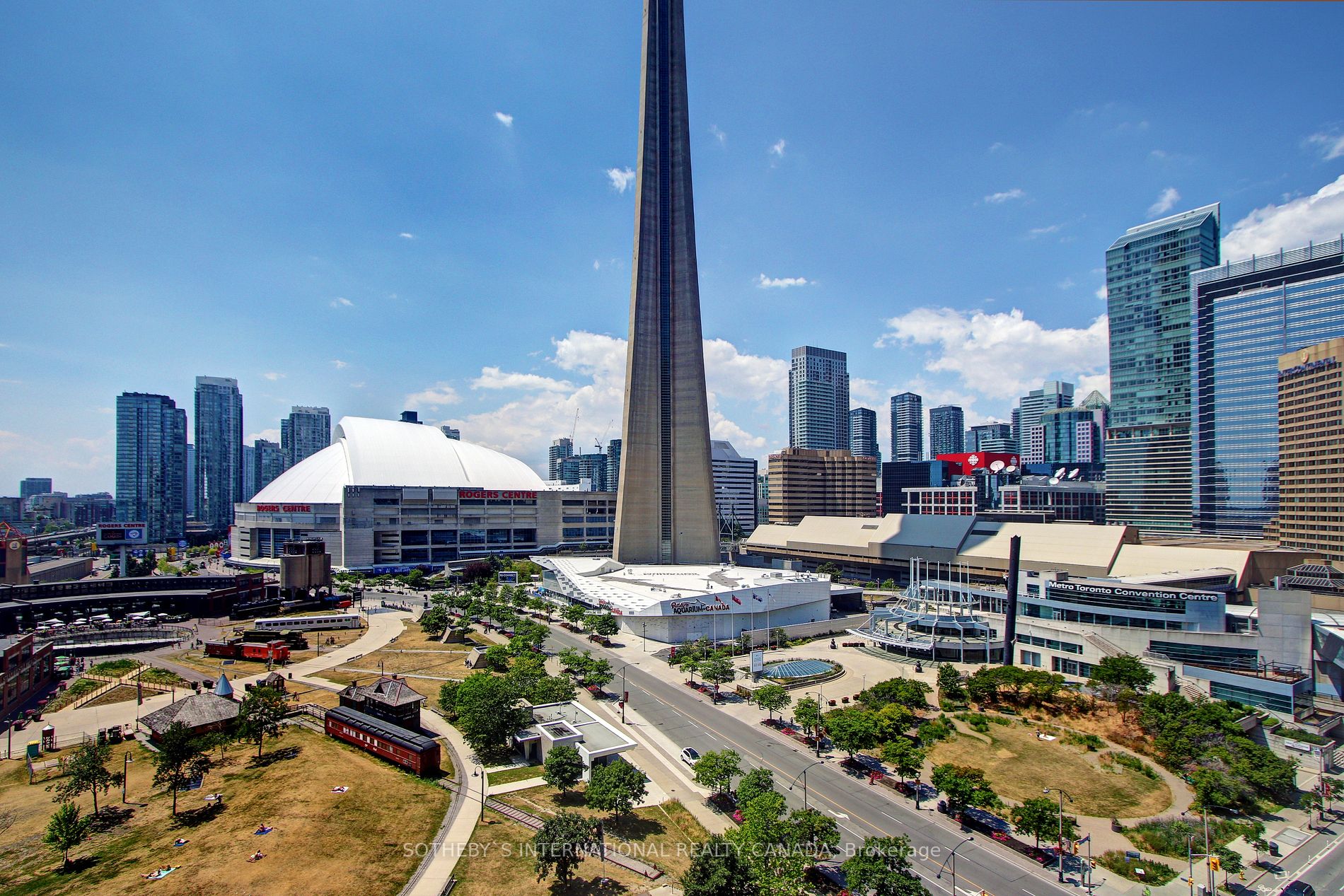 30 Grand Trunk Cres, #3507