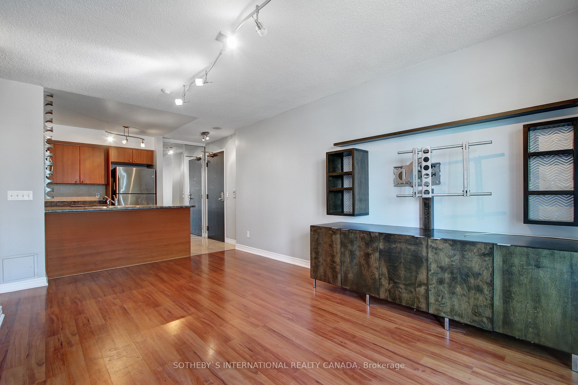 30 Grand Trunk Cres, #3507