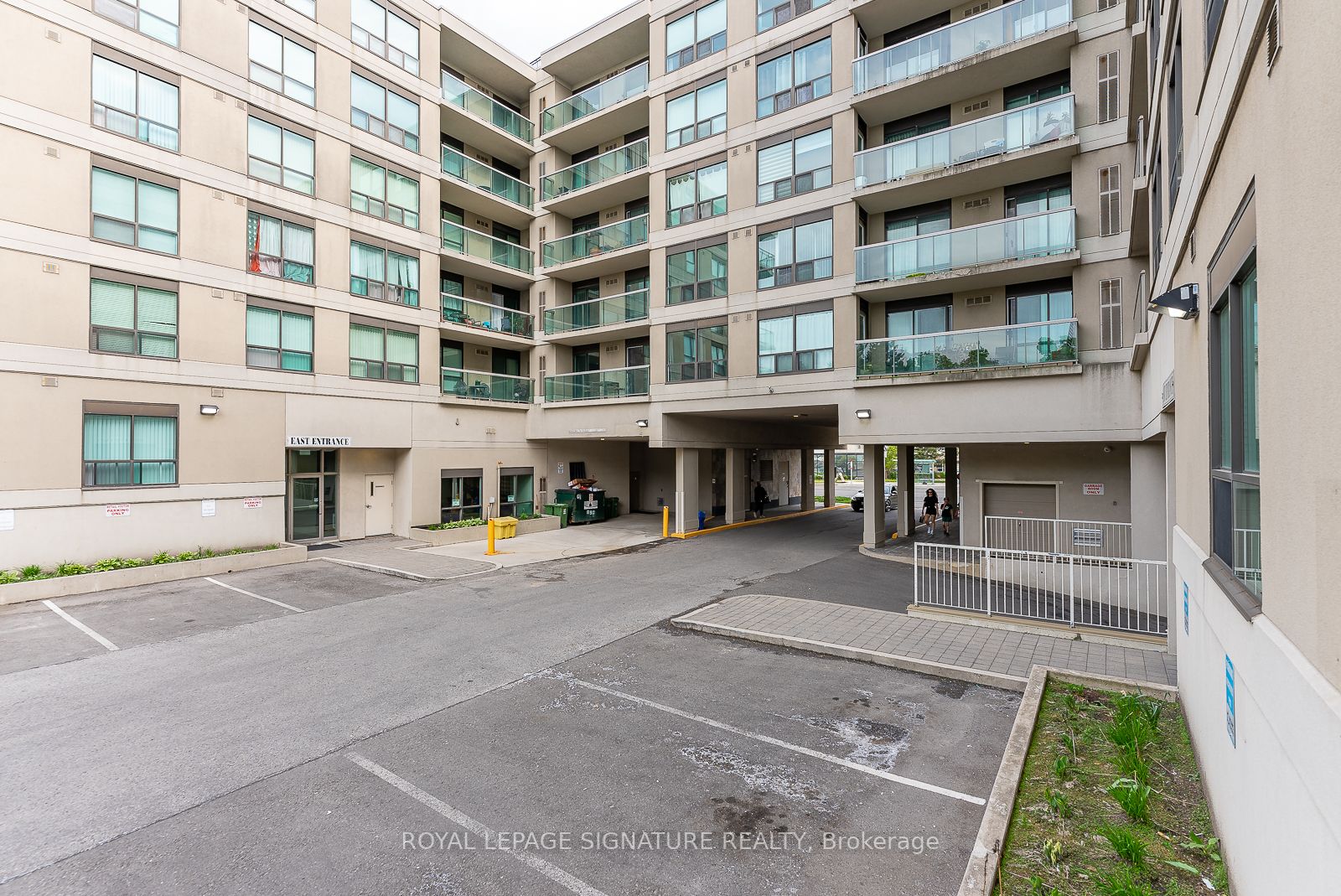 890 Sheppard Ave W, #115