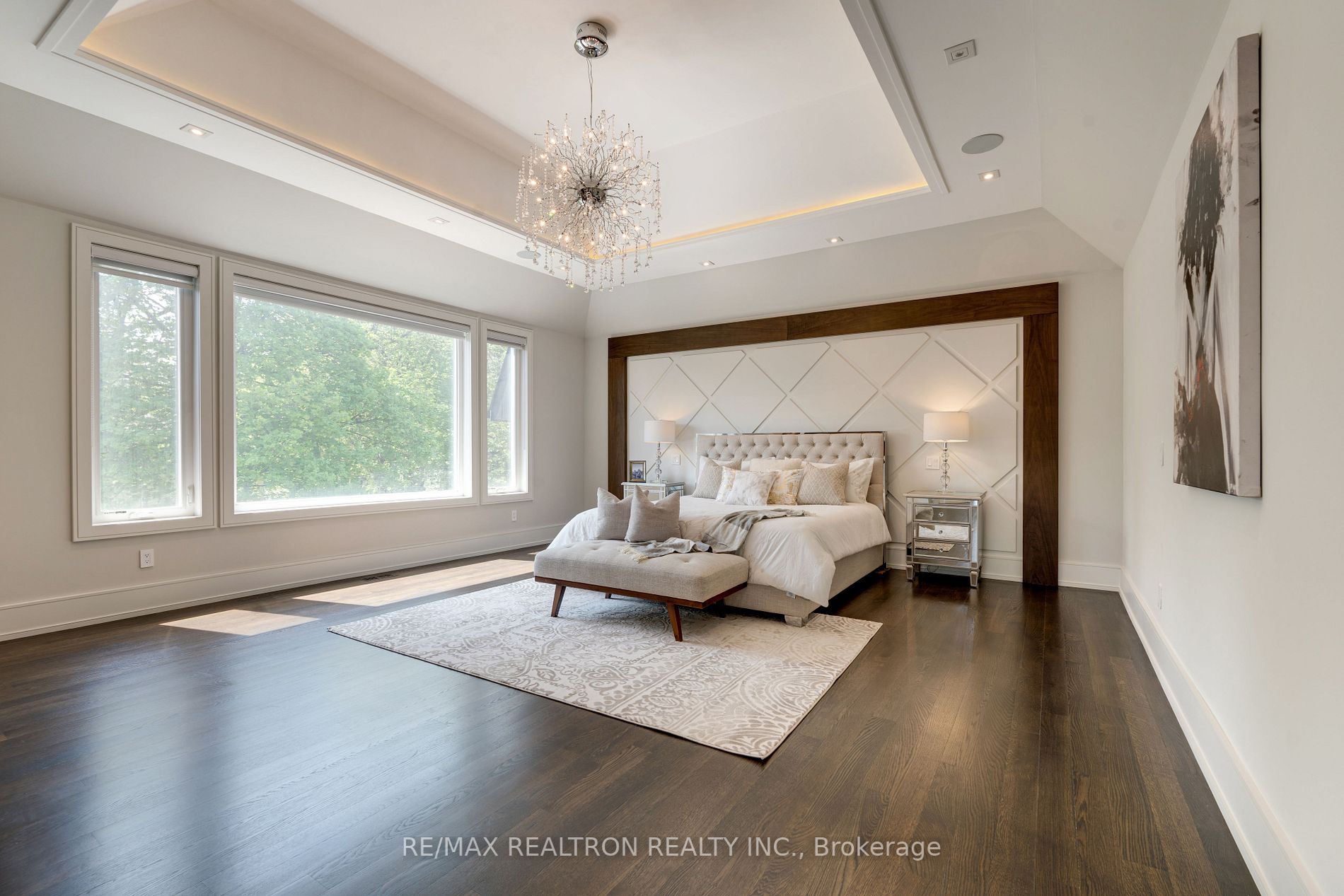 225 Northwood Dr, Toronto