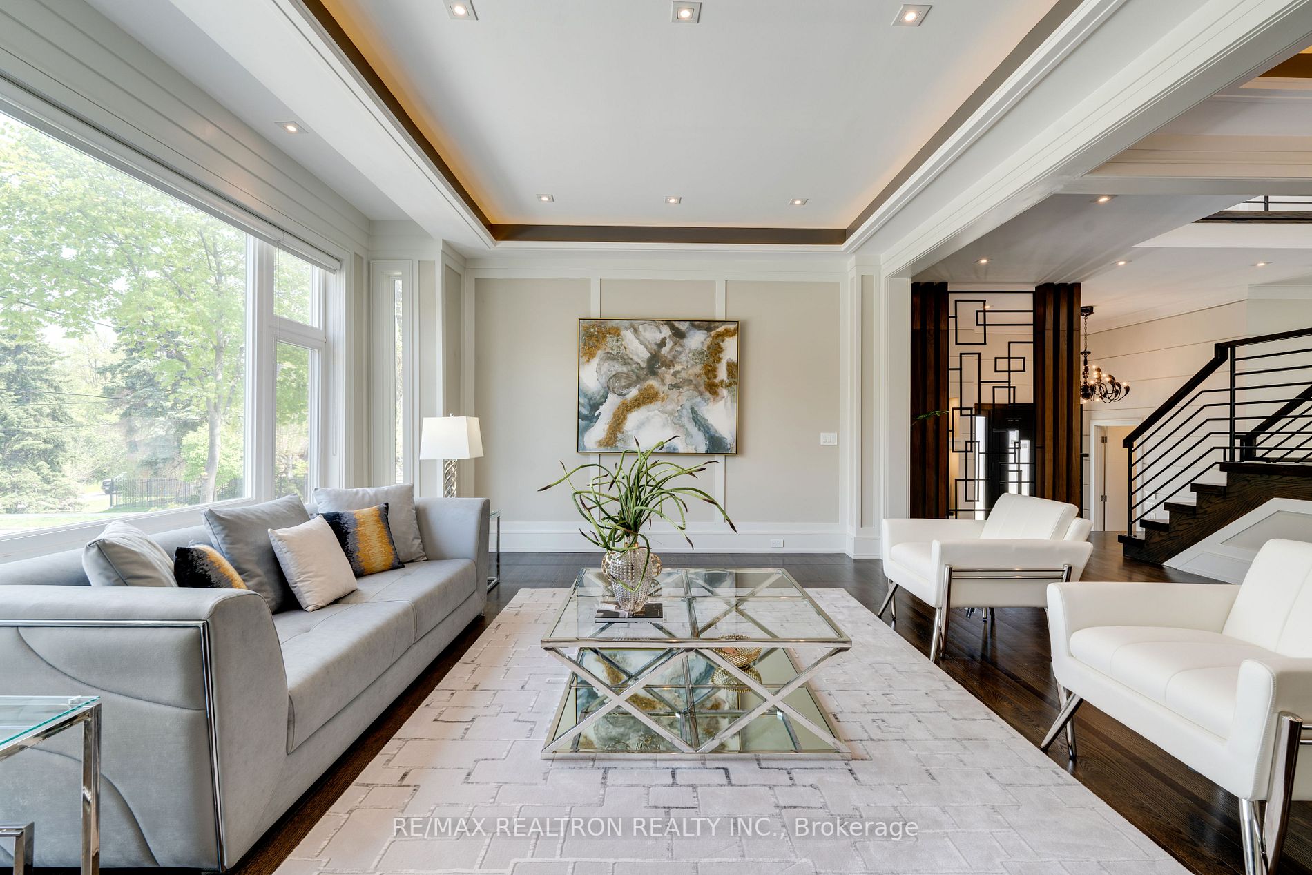 225 Northwood Dr, Toronto