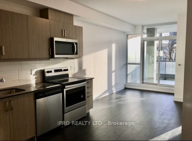 1486 Bathurst St, #201