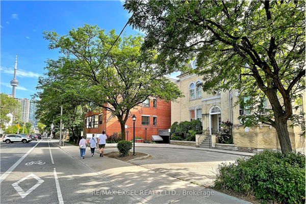 150 Beverley St, Toronto