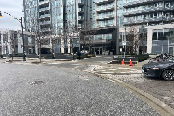 120 Harrison Garden Blvd Blvd, Toronto