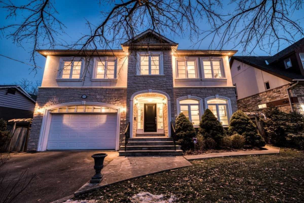 119 Horsham Ave, Toronto