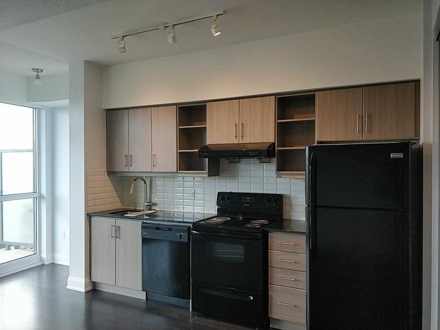 160 Vanderhoof Avenue #417