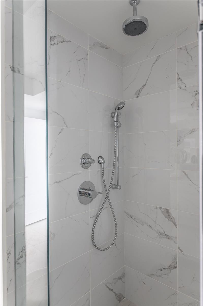 101 St Clair Avenue W, #604