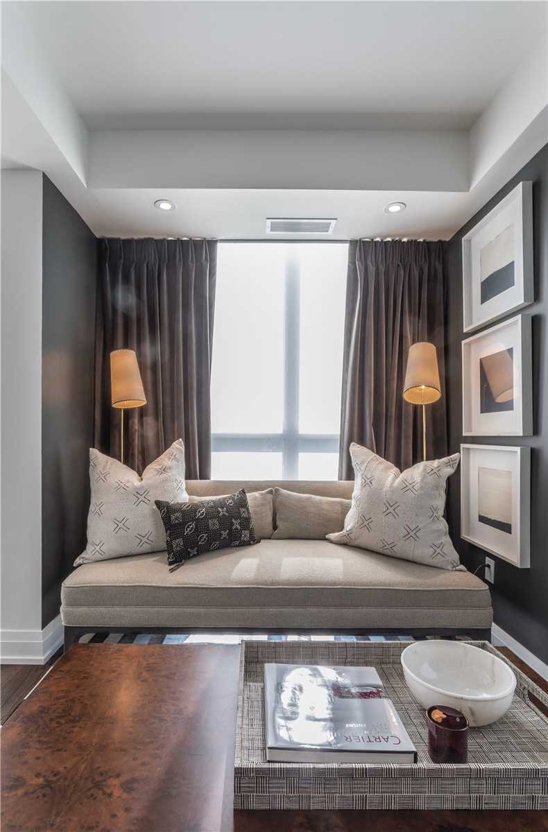 101 St Clair Avenue W, #604