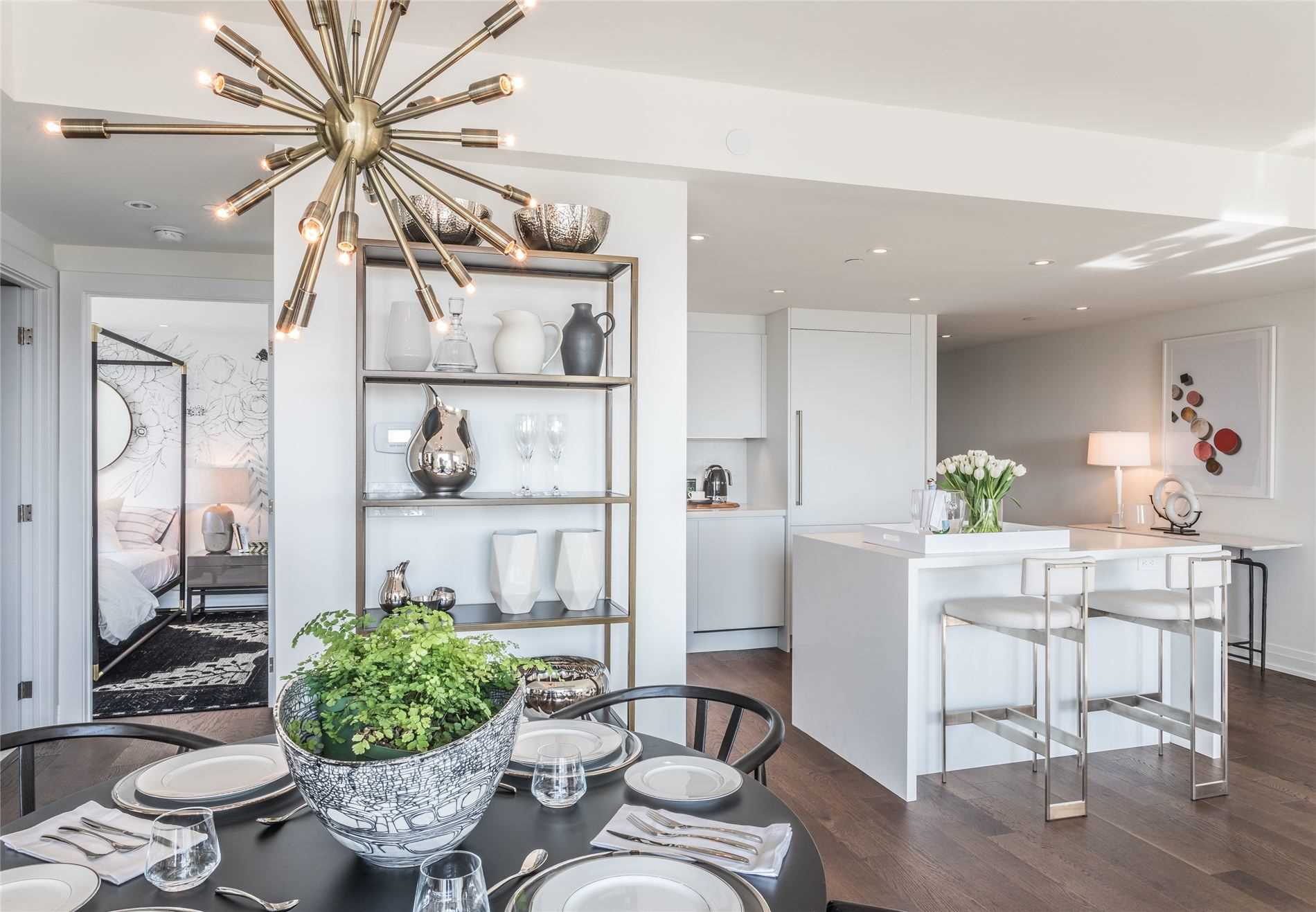 101 St Clair Avenue W, #604