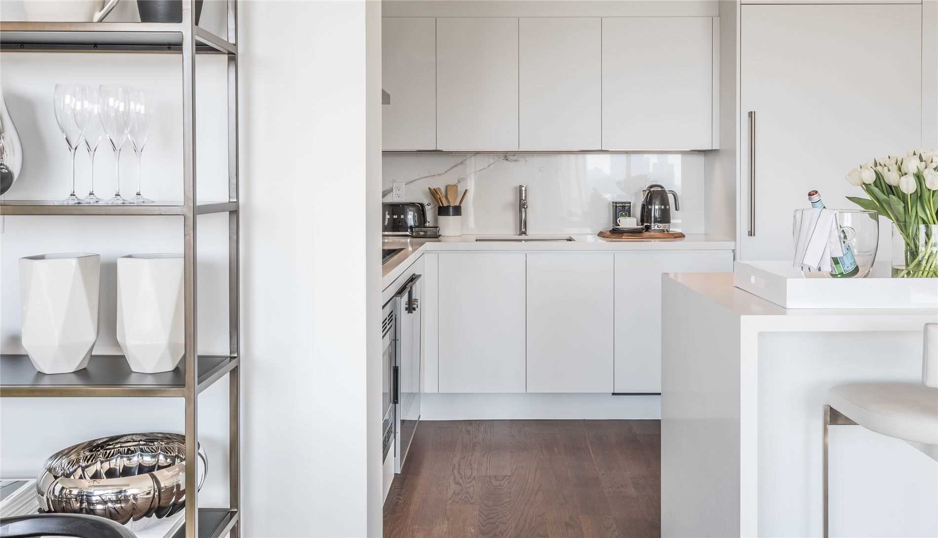 101 St Clair Avenue W, #604