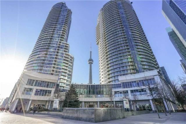 8 York St, Toronto