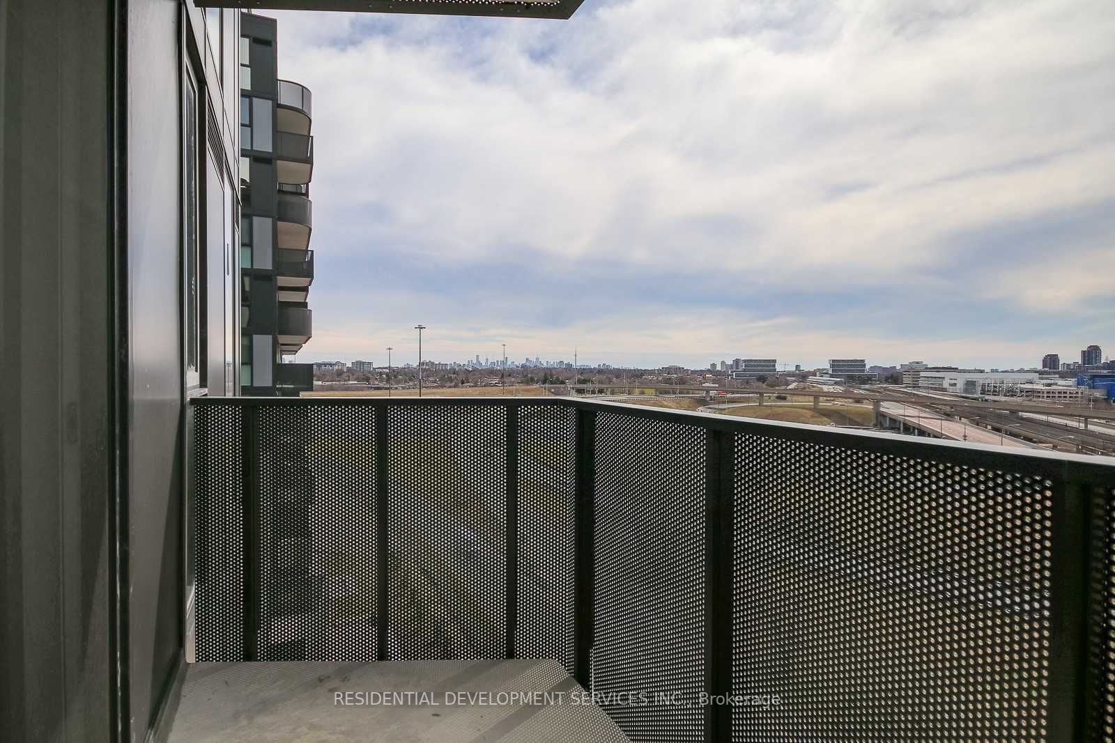 30 Tretti Way, #907
