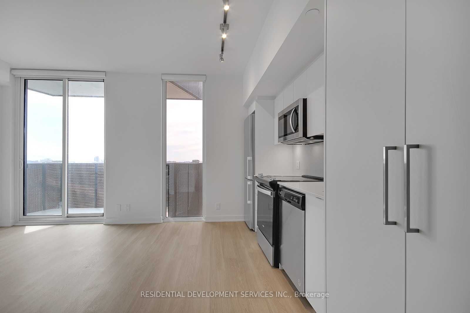 30 Tretti Way, #907