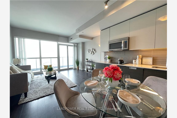 210 Simcoe St, Toronto