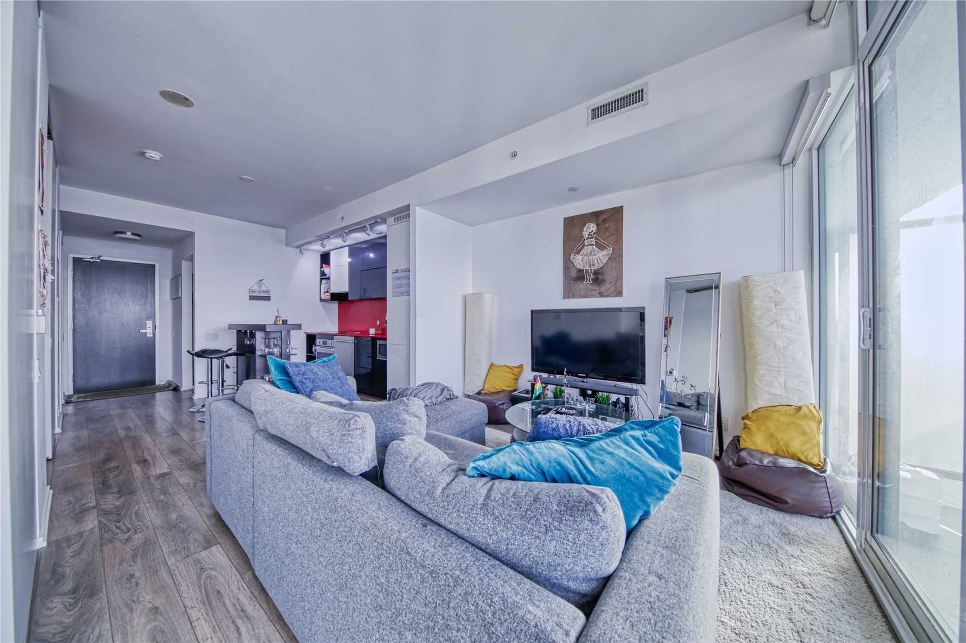 125 Peter St, #2803
