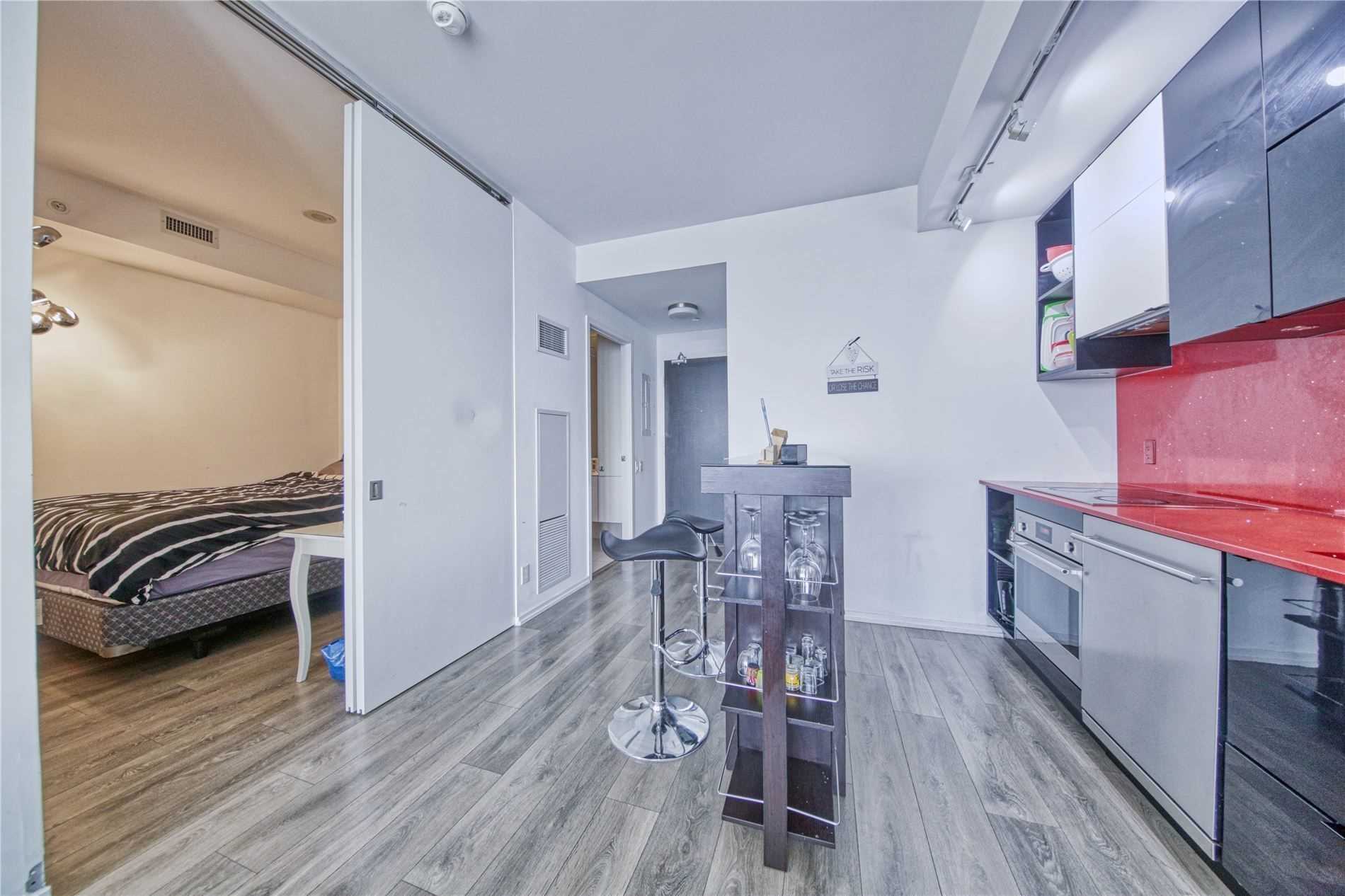 125 Peter St, #2803