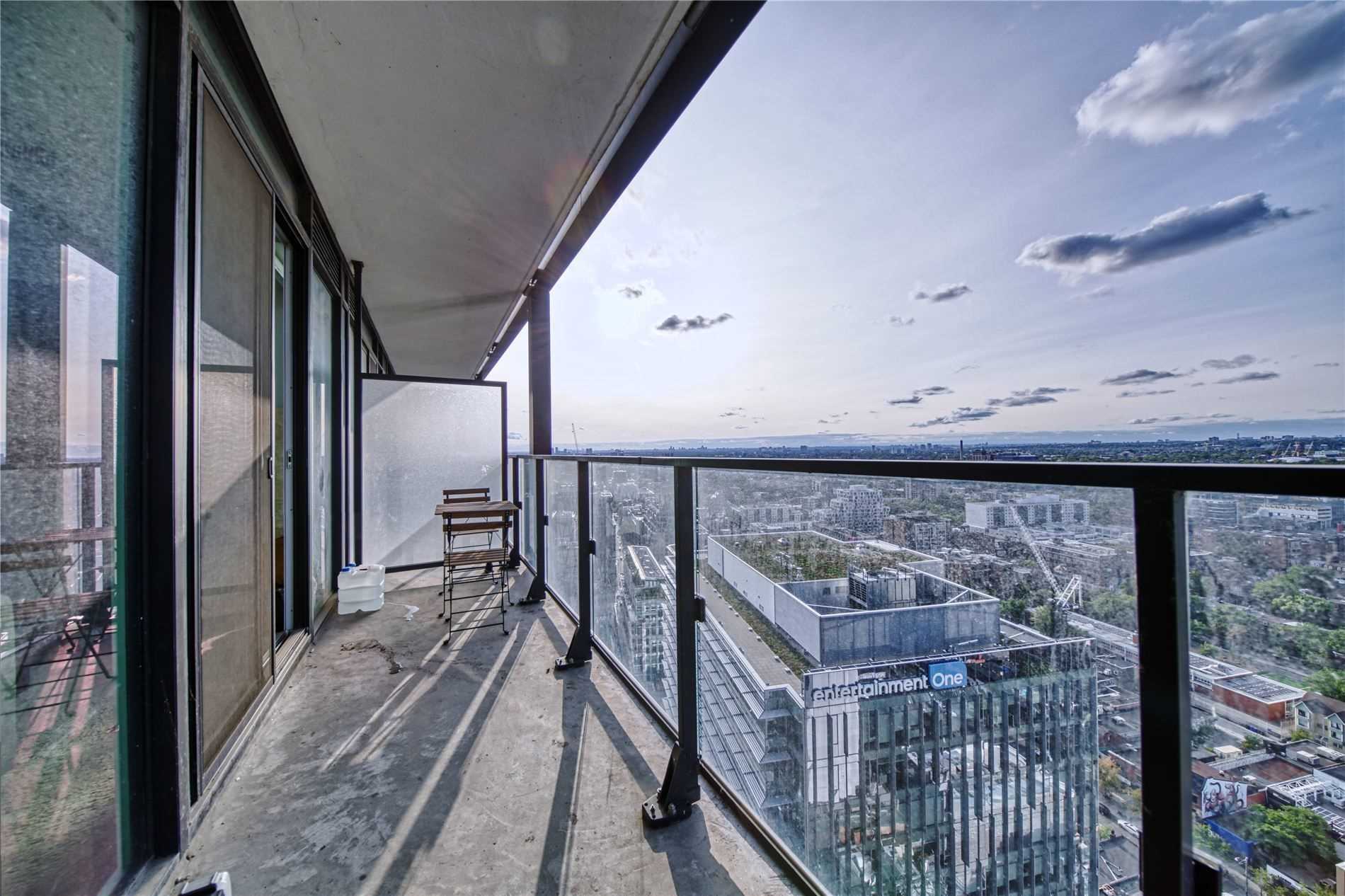 125 Peter St, #2803