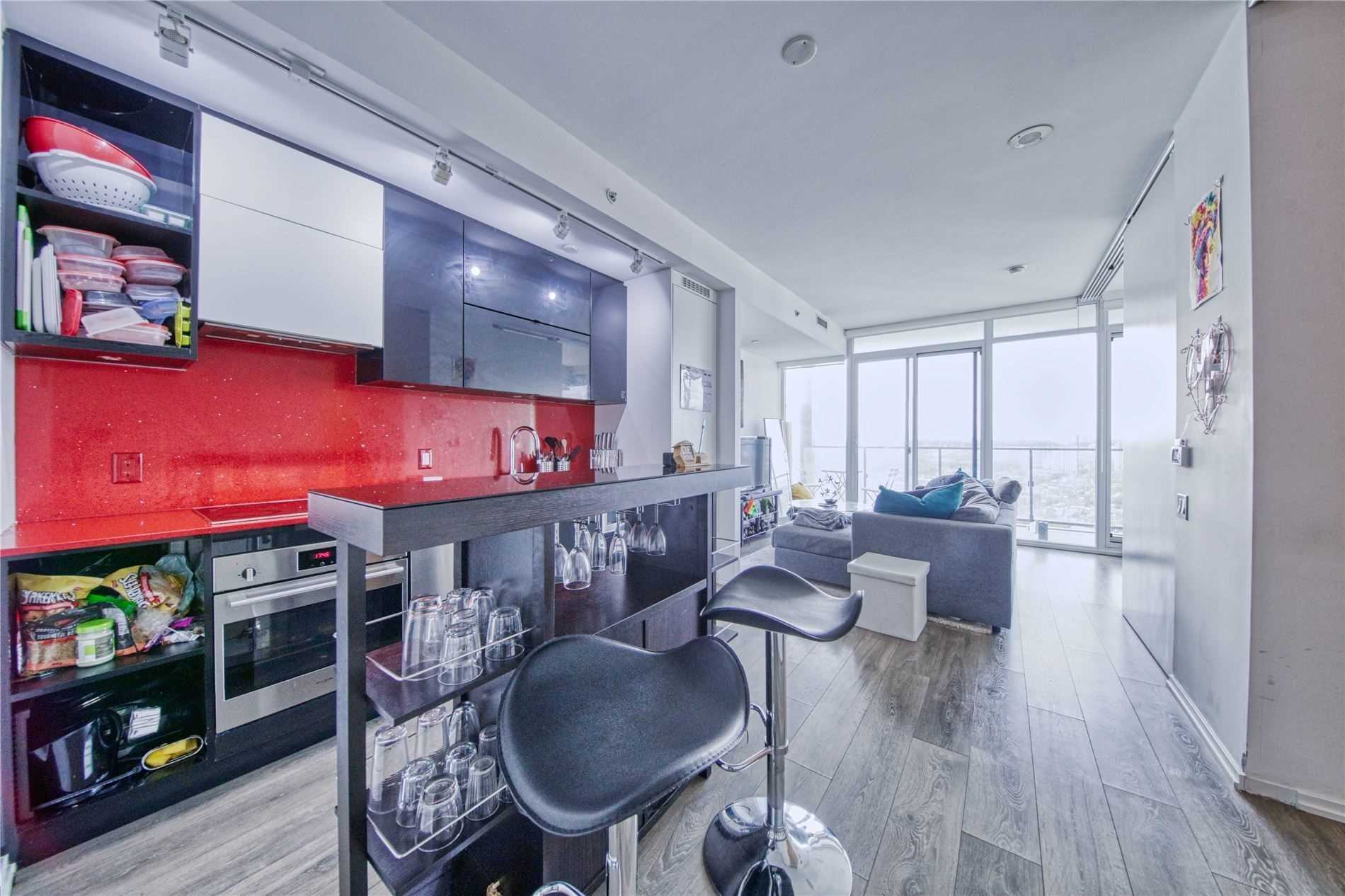 125 Peter St, #2803
