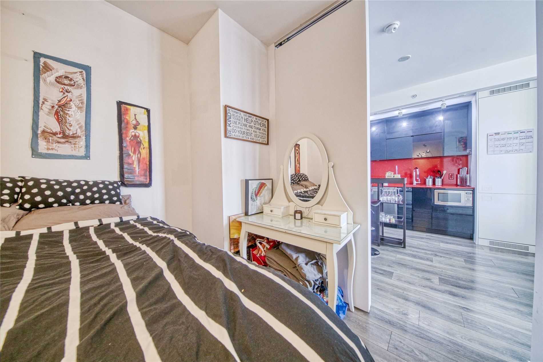 125 Peter St, #2803