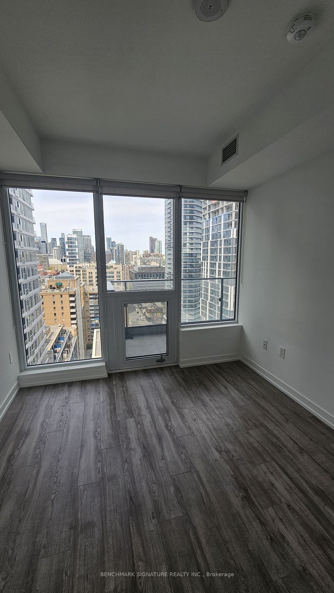 77 Shuter St, #2512