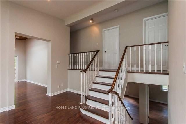 20 Larkfield Dr