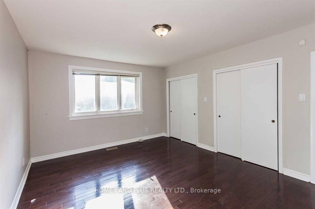20 Larkfield Dr