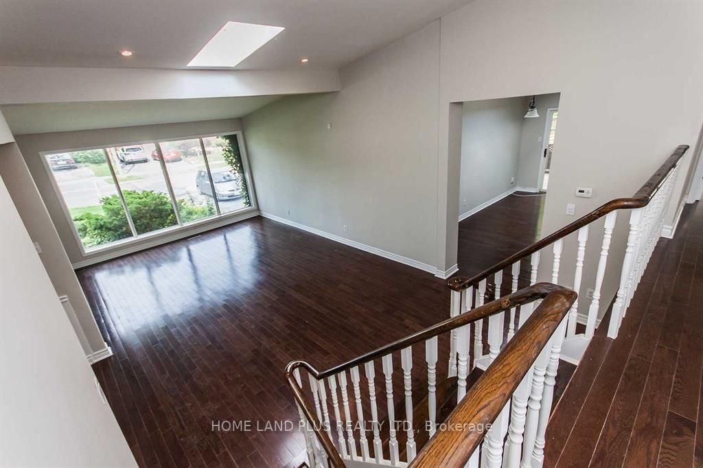 20 Larkfield Dr