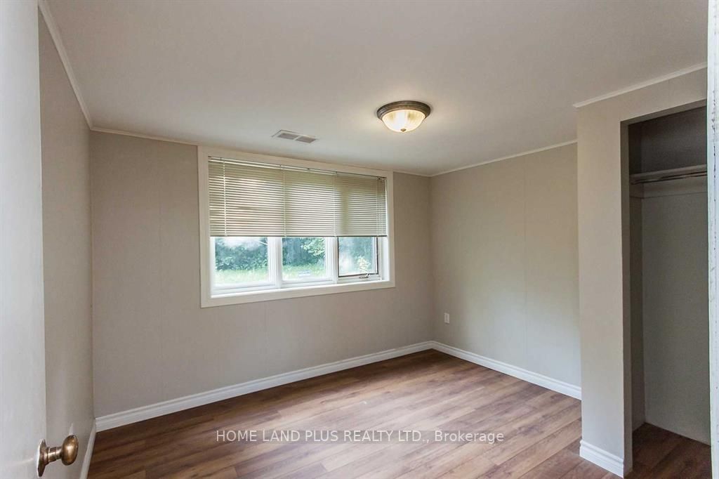 20 Larkfield Dr