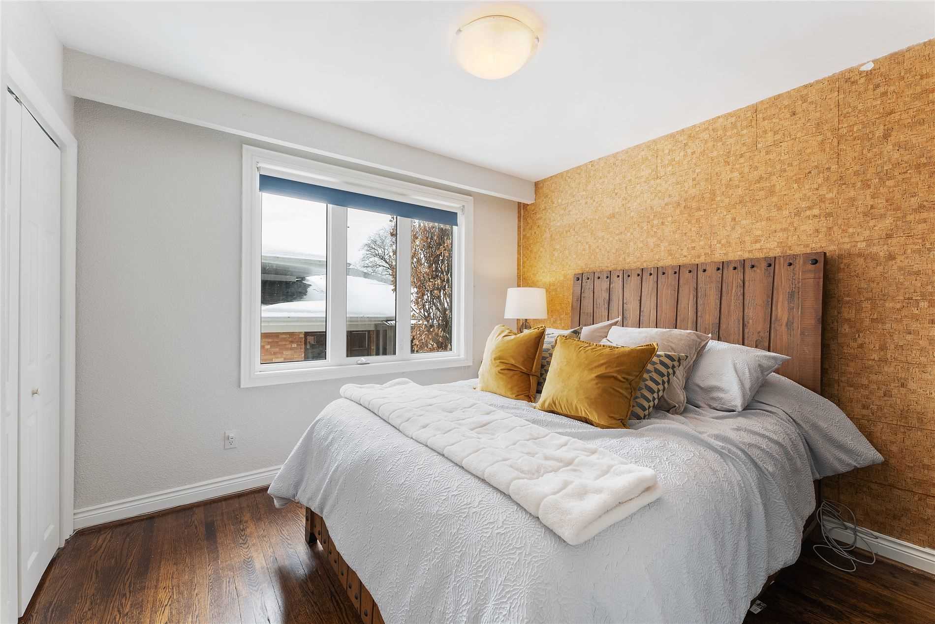 23 Christine Cres