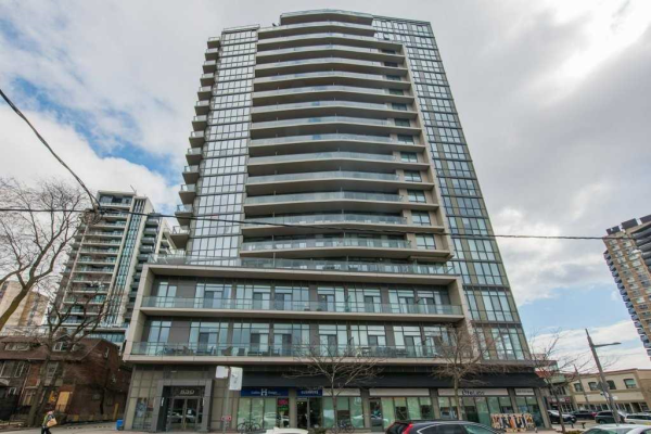 530 St Clair Ave W, Toronto