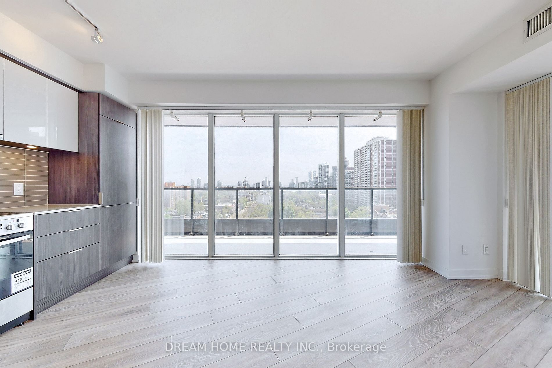 159 Wellesley St E, #908