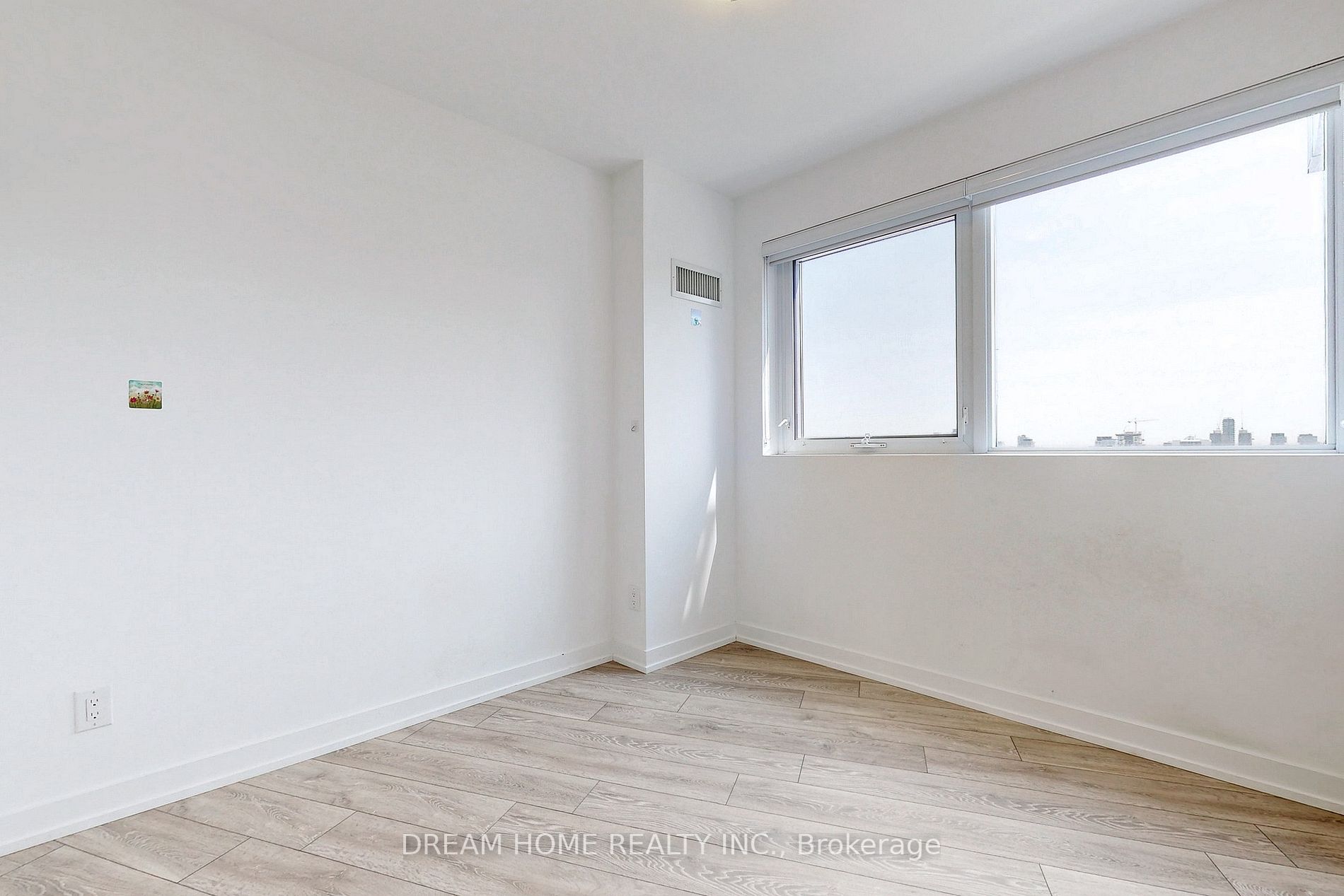 159 Wellesley St E, #908