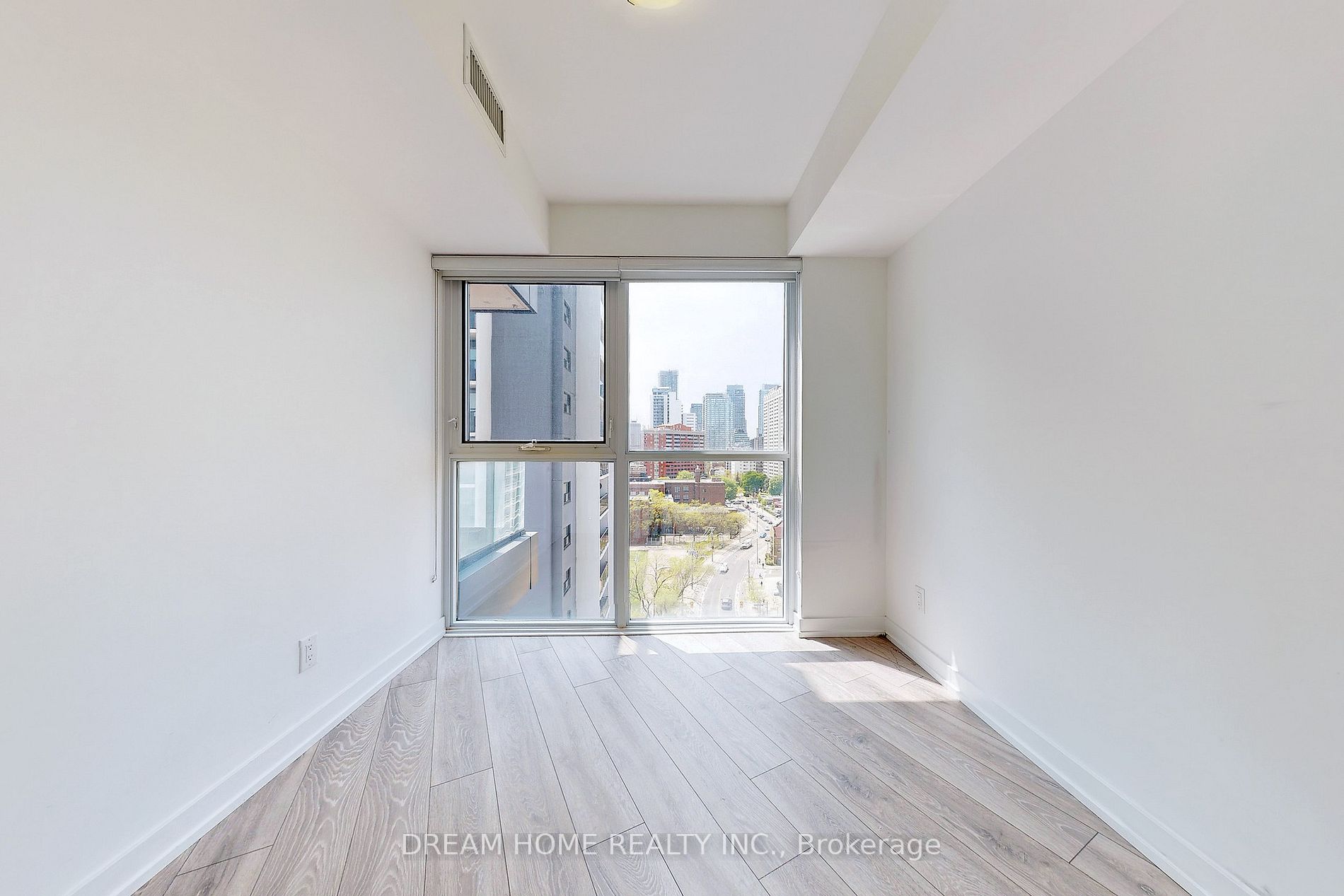159 Wellesley St E, #908