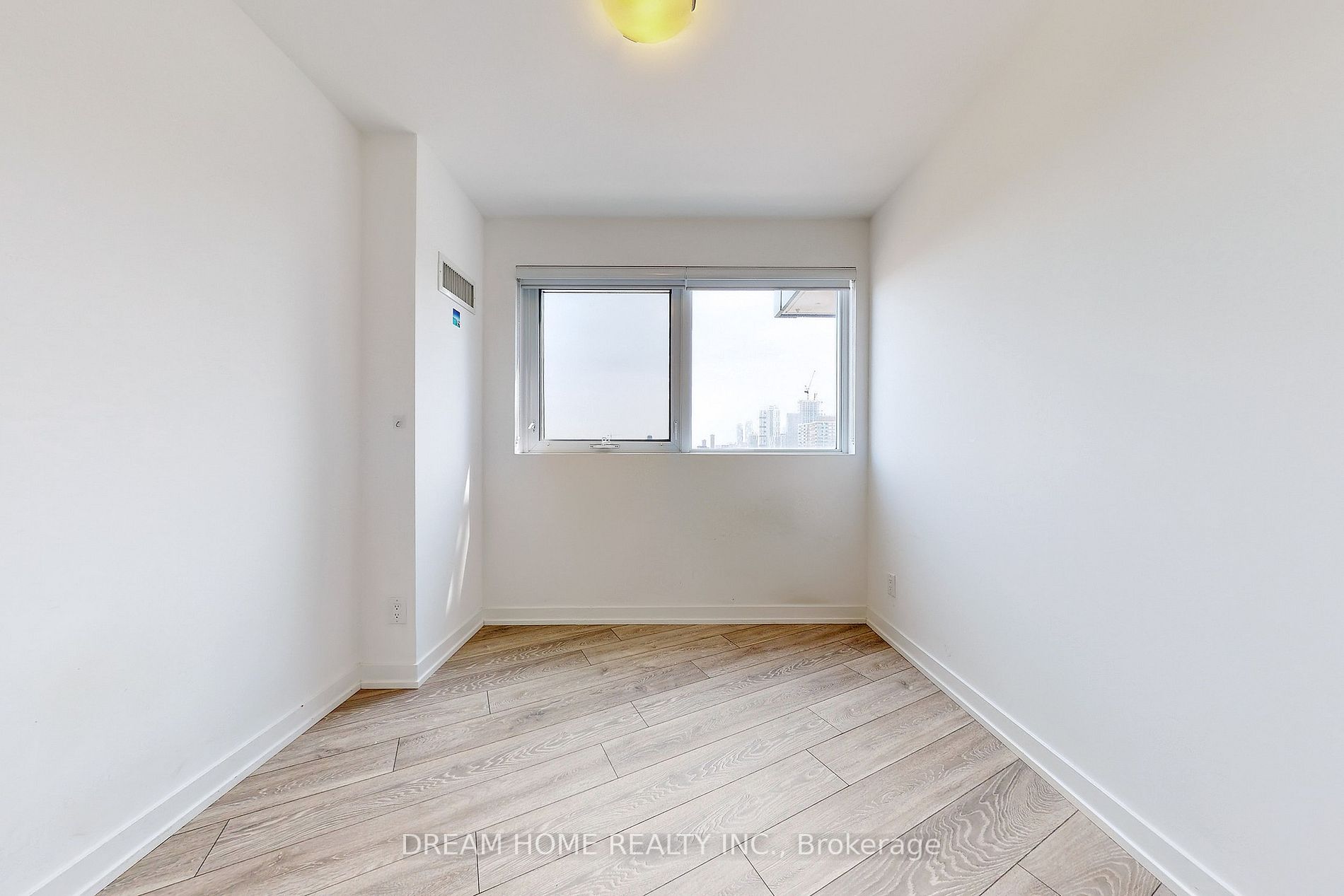 159 Wellesley St E, #908