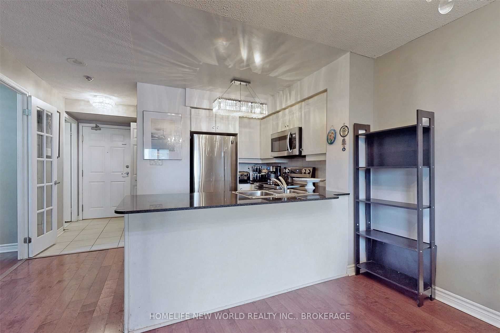 19 Barberry Pl, #407