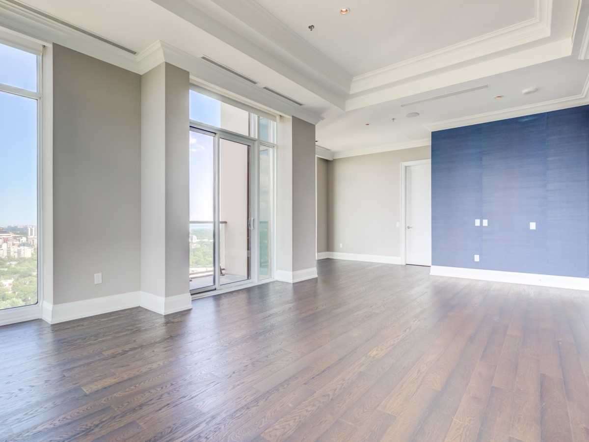 320 Tweedsmuir Avenue, #Ph1