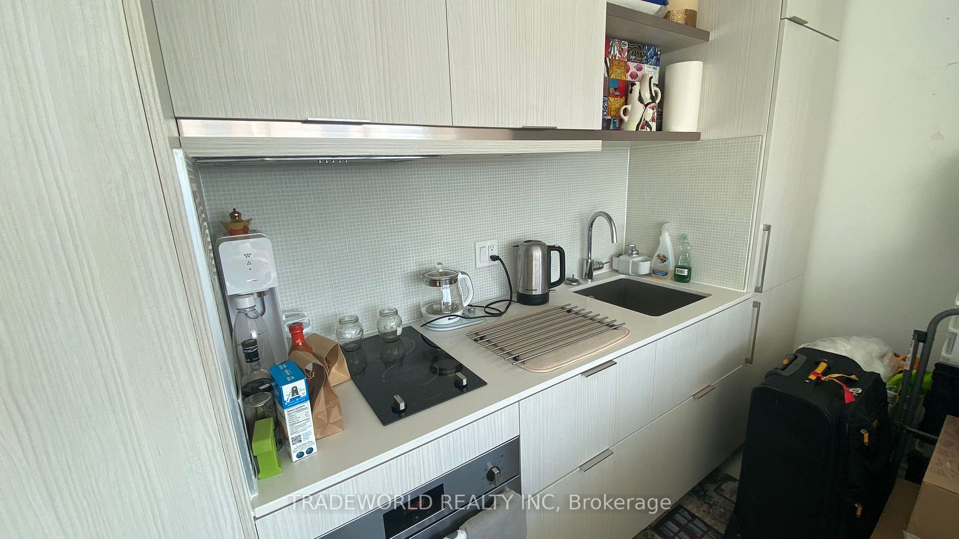 197 Yonge St, #4813