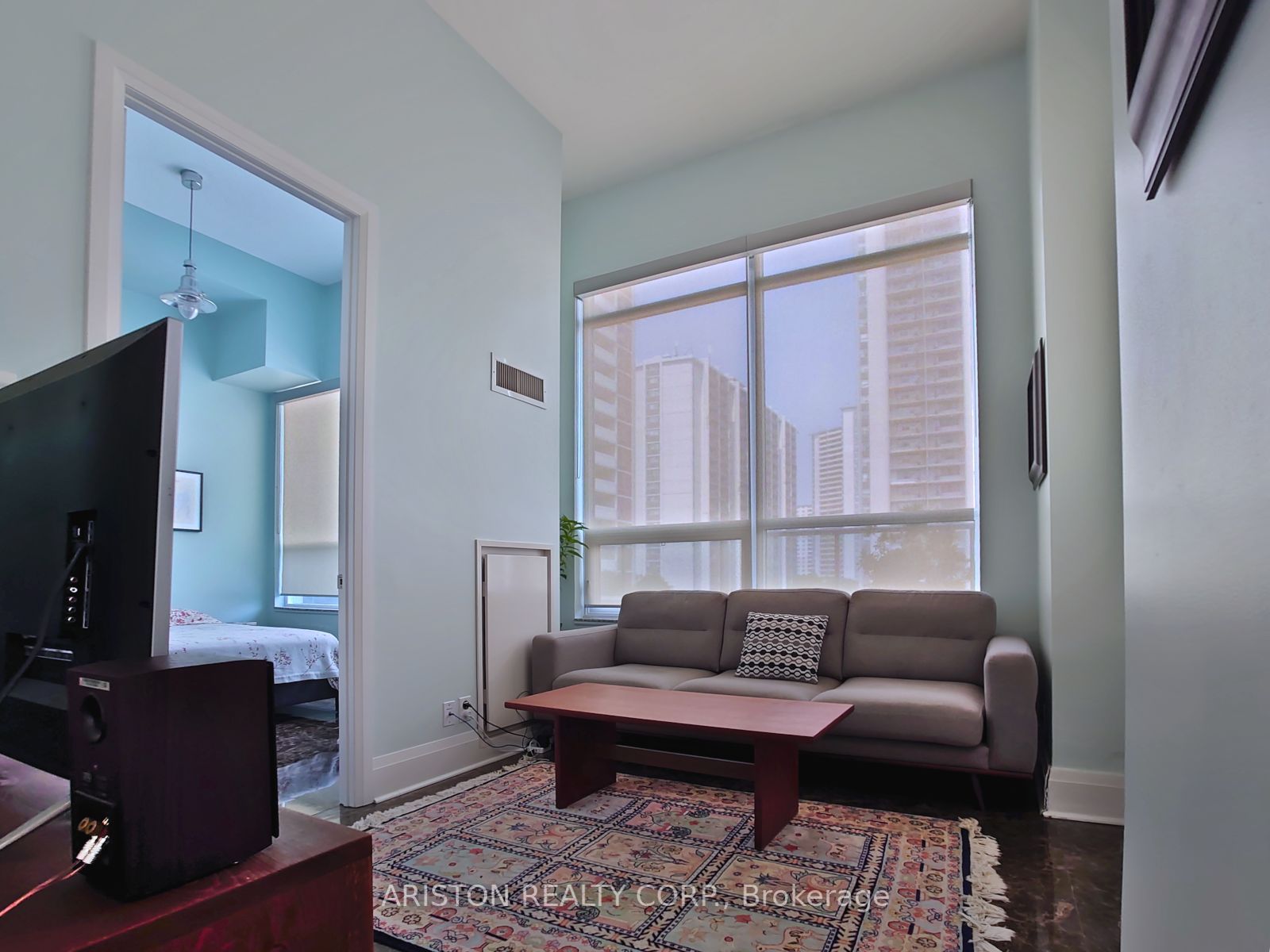 500 Sherbourne Street, #404
