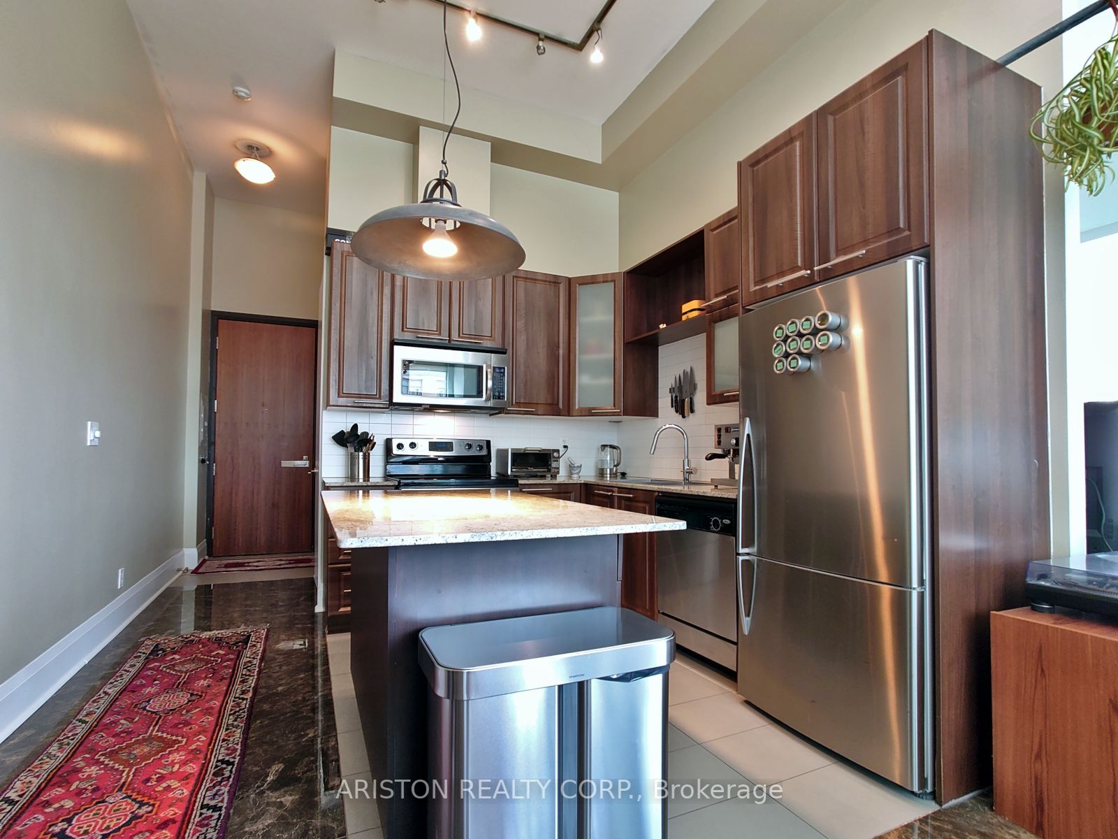 500 Sherbourne Street, #404