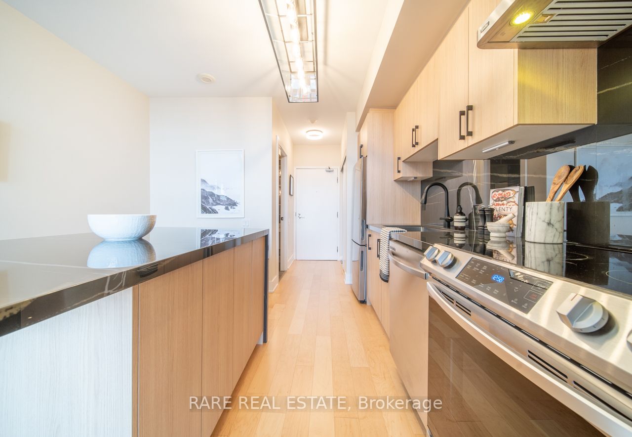 Listing C5999152 - Large Photo # 5