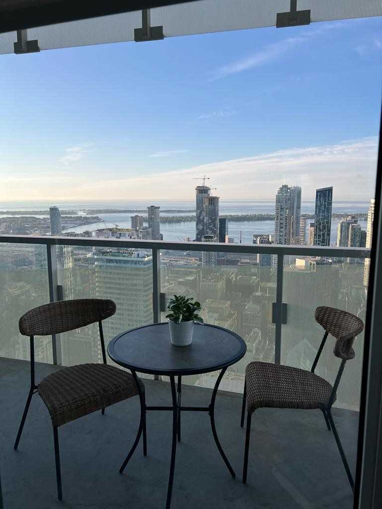 197 Yonge St, #5409