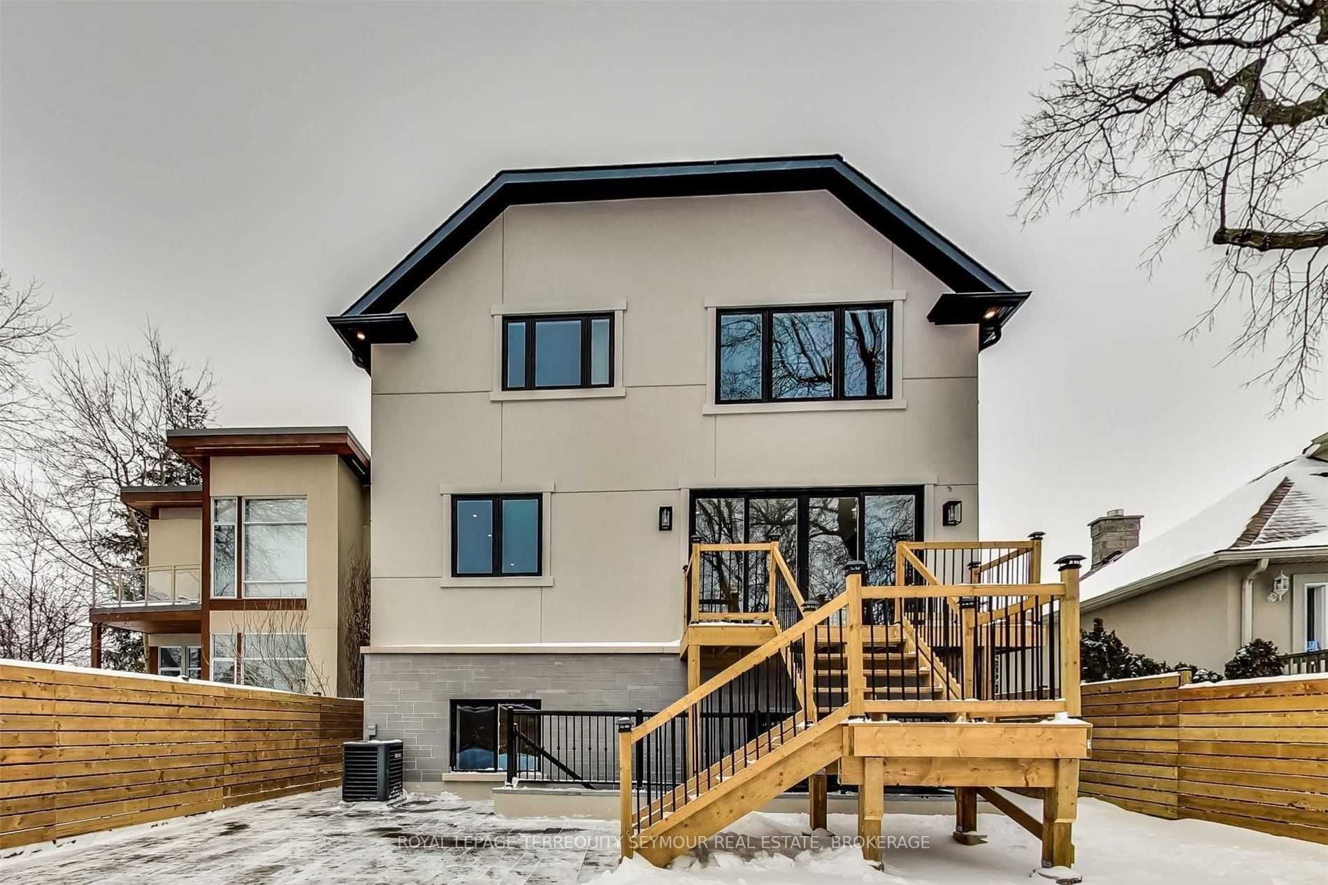 5 Yeomans Rd