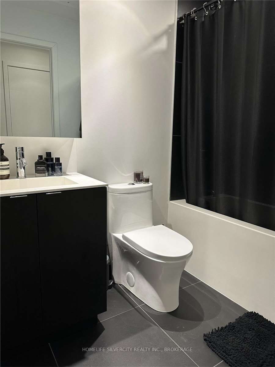 20 Edward Street, #1318