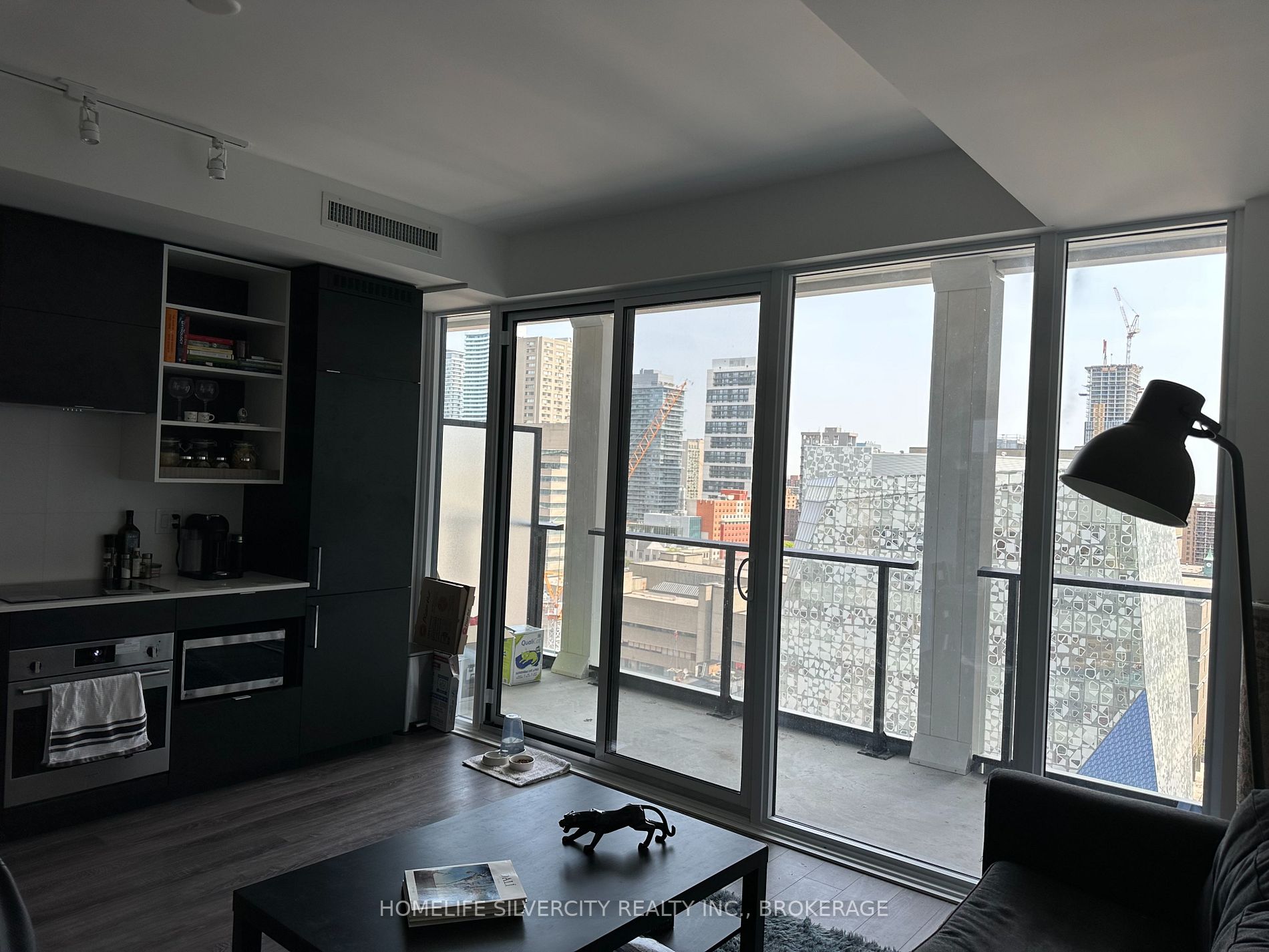 20 Edward Street, #1318