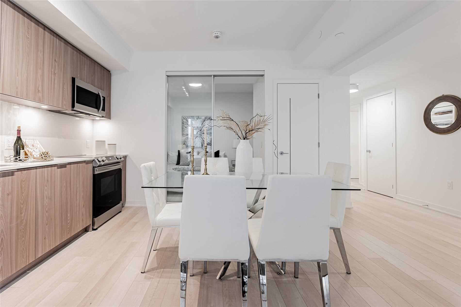 357 King St W, #1409