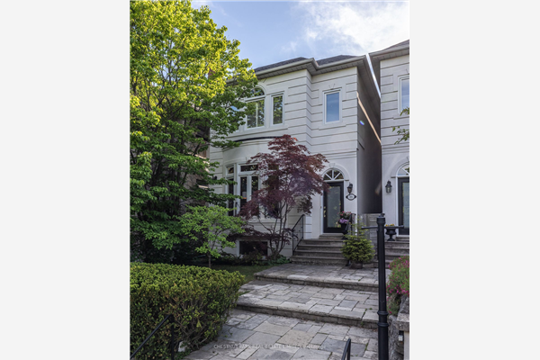 308 Spadina Rd, Toronto
