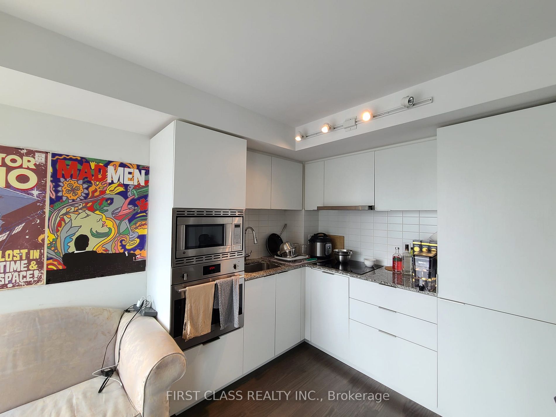 955 Bay Street #1605