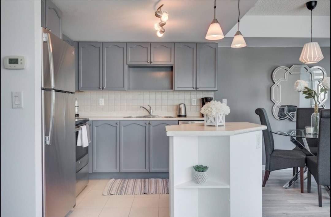 18 Yonge St, #2503