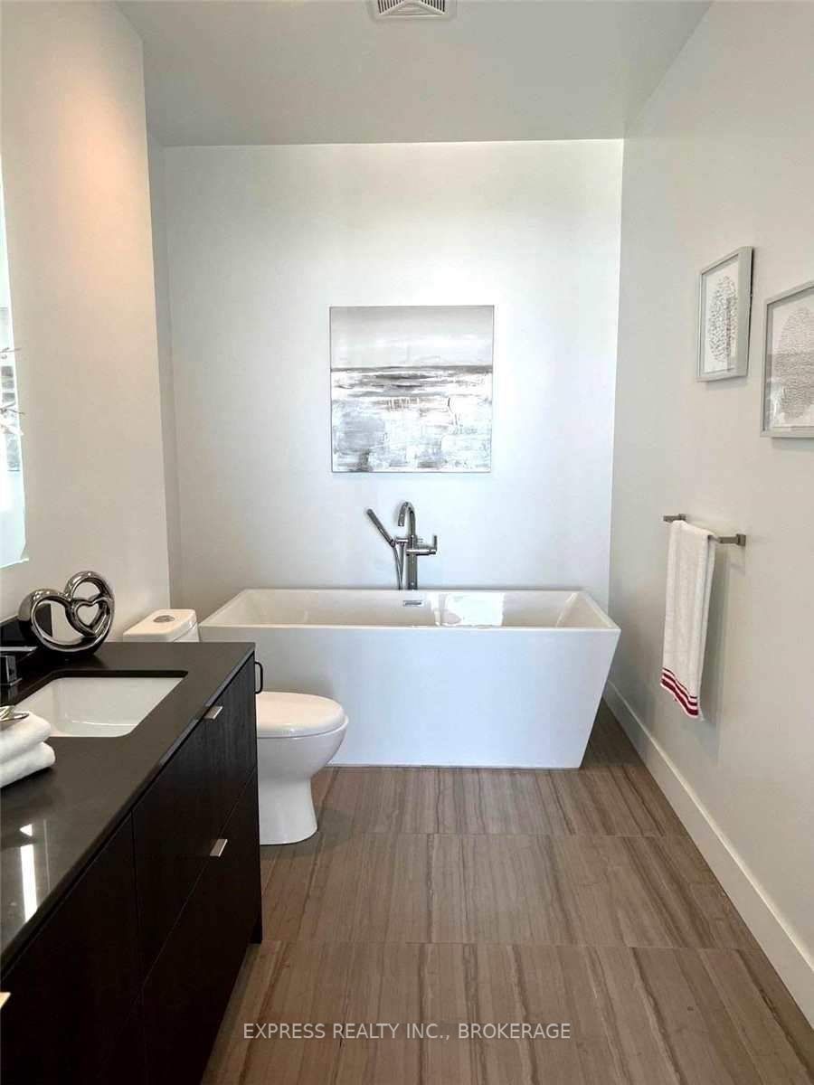 7 Grenville St, #6411